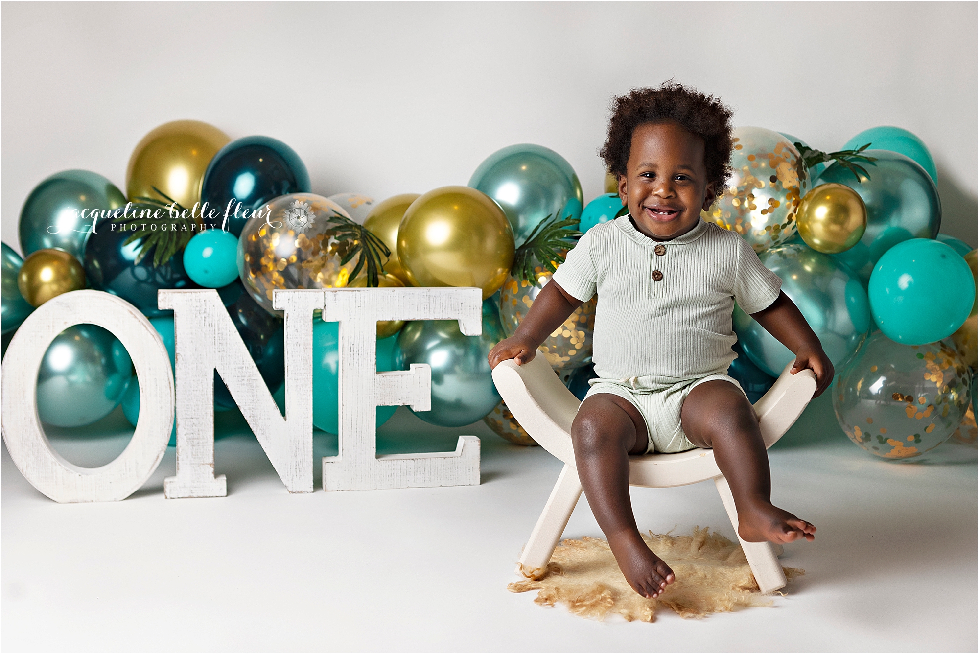 One Birthday Sign - 1st Birthday Party Decor - Perfect for First Birthday Photo Shoots, Cake Smashes, Photo Props